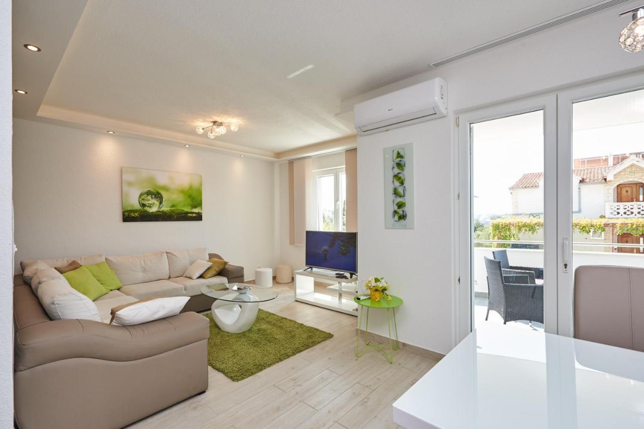Vrania Apartment *