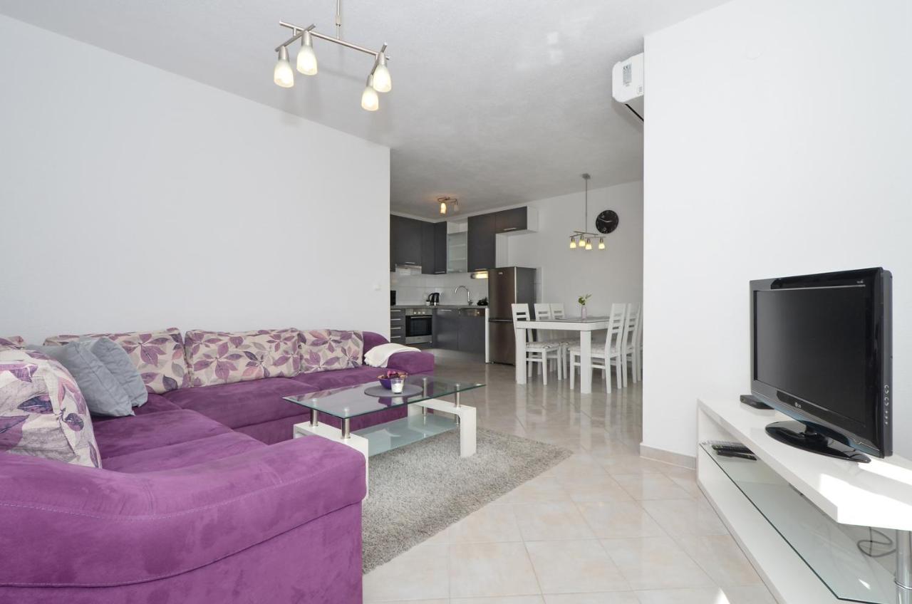 Apartment Vrania