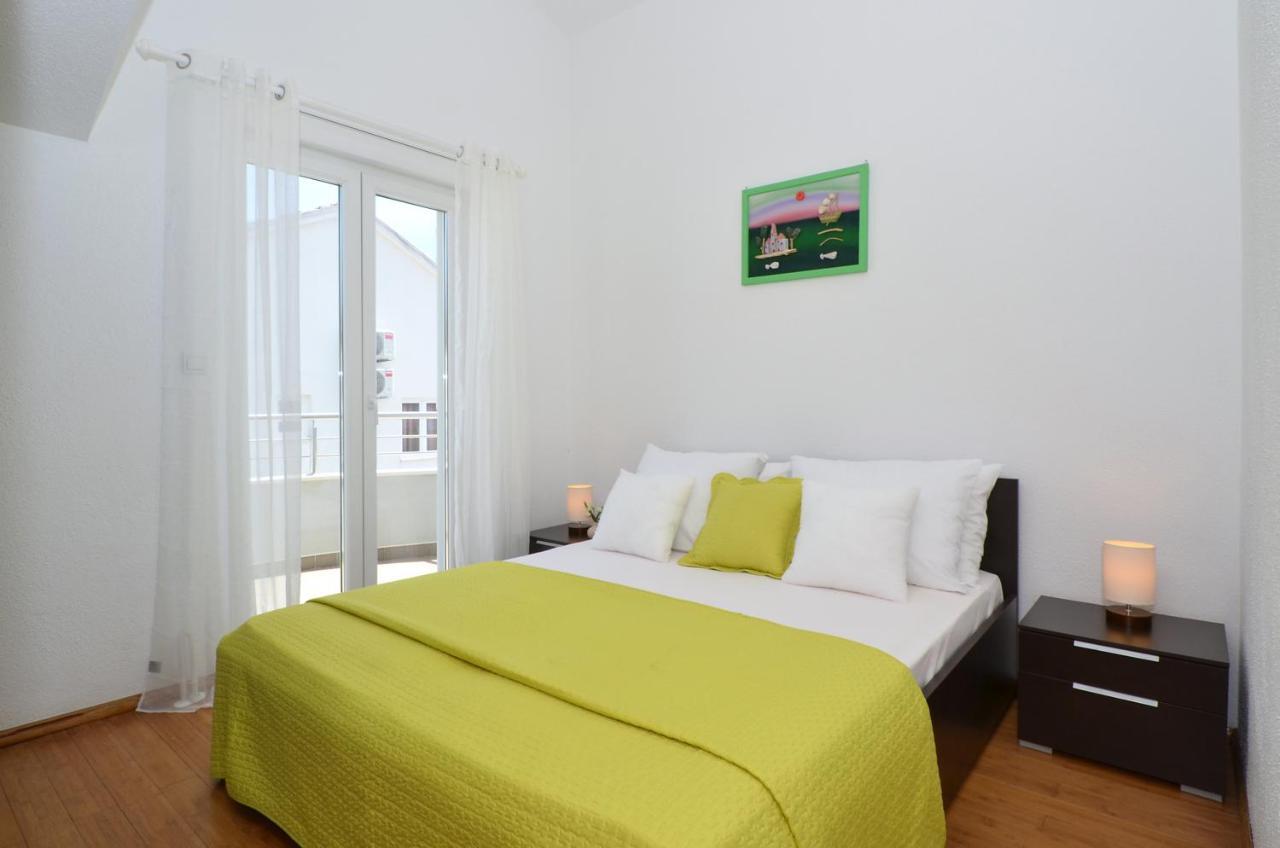 Apartment Vrania