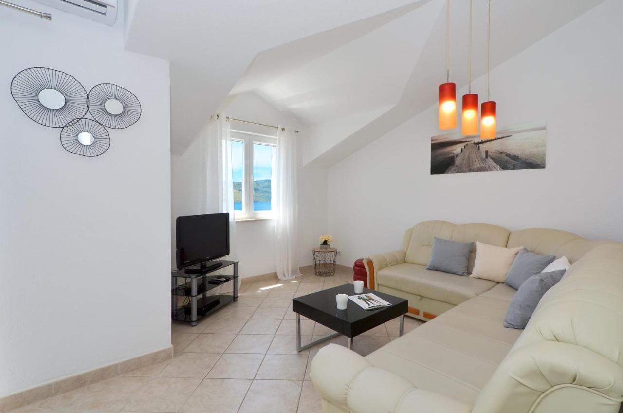 Vrania Apartment Seget Vranjica
