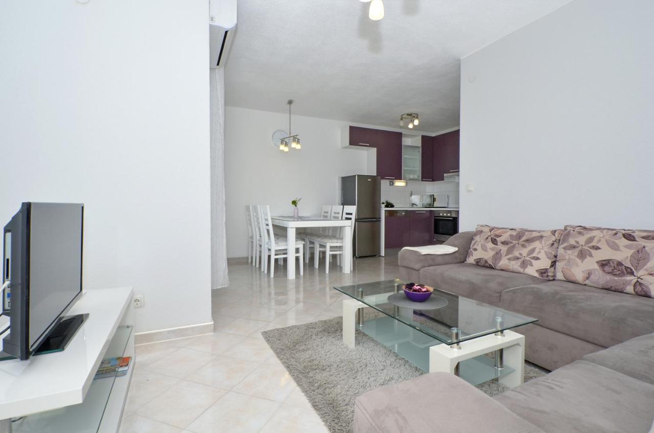 Apartment Vrania